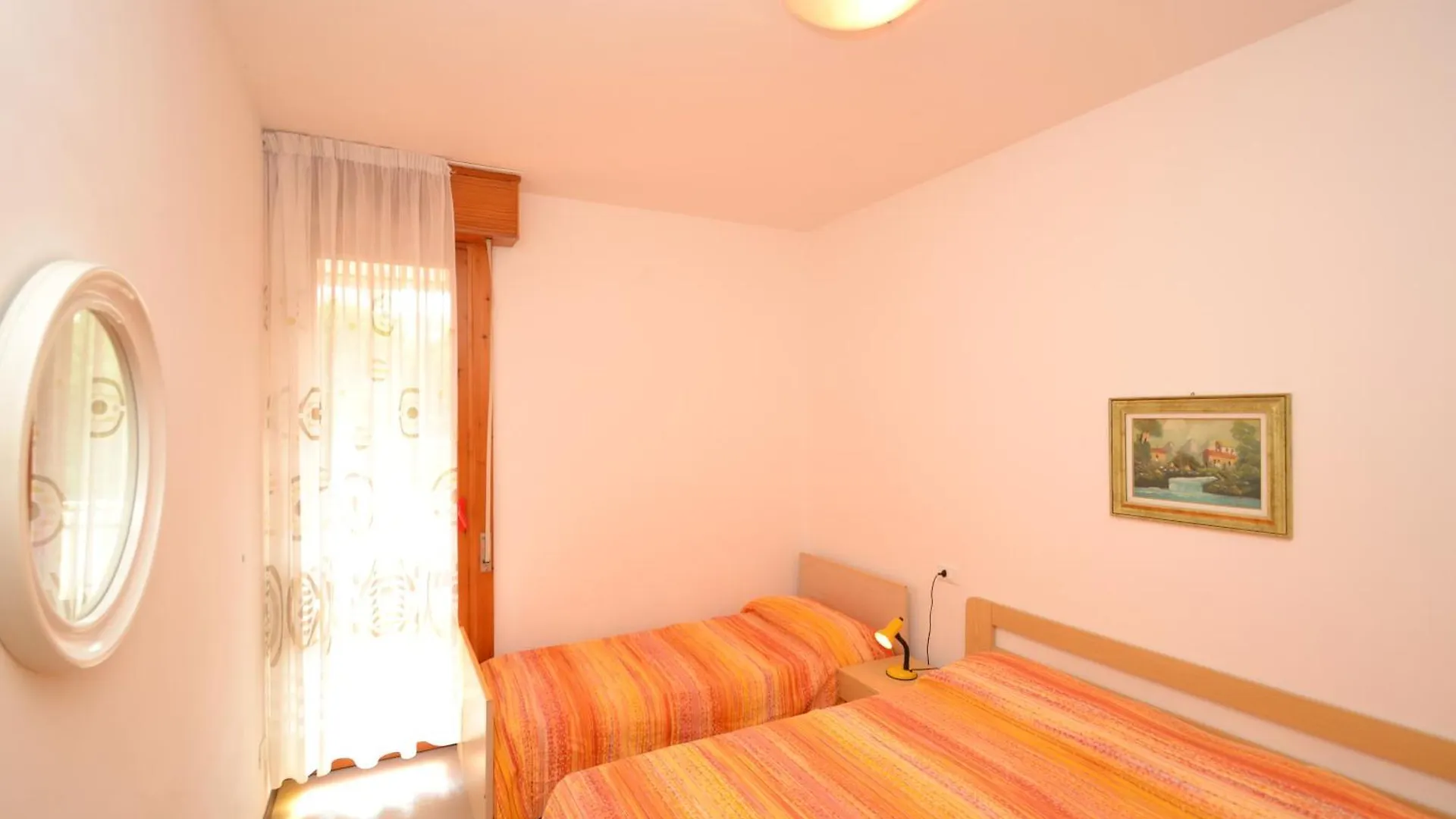 Luminous Apartment Just Next To The Beach Μπιμπιόνε 0*,
