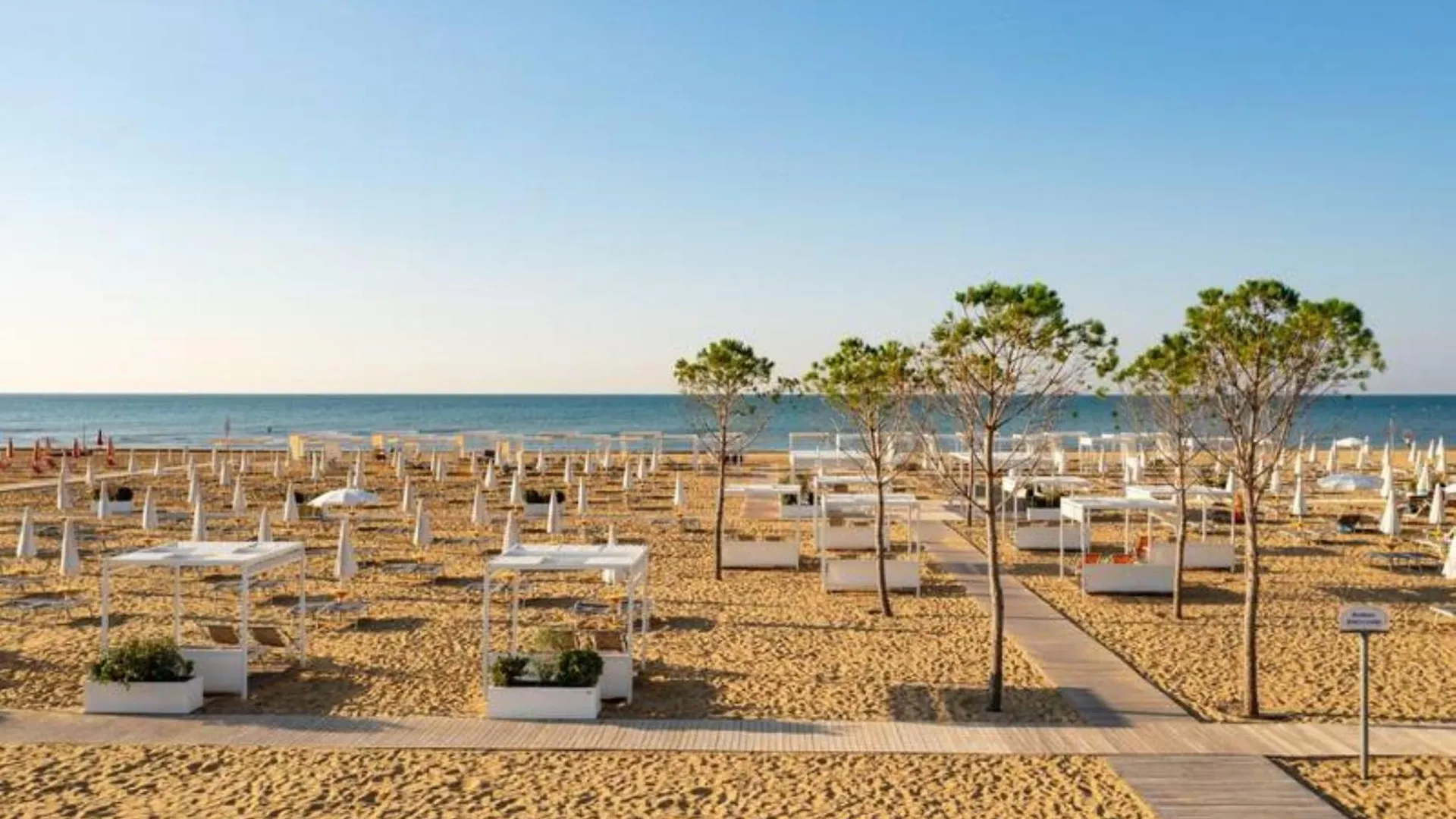 Luminous Apartment Just Next To The Beach Bibione